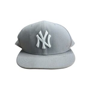 New Era 59FIFTY New York Yankees Fitted Hat Grey White - Size 7 5/8 MLB Cap